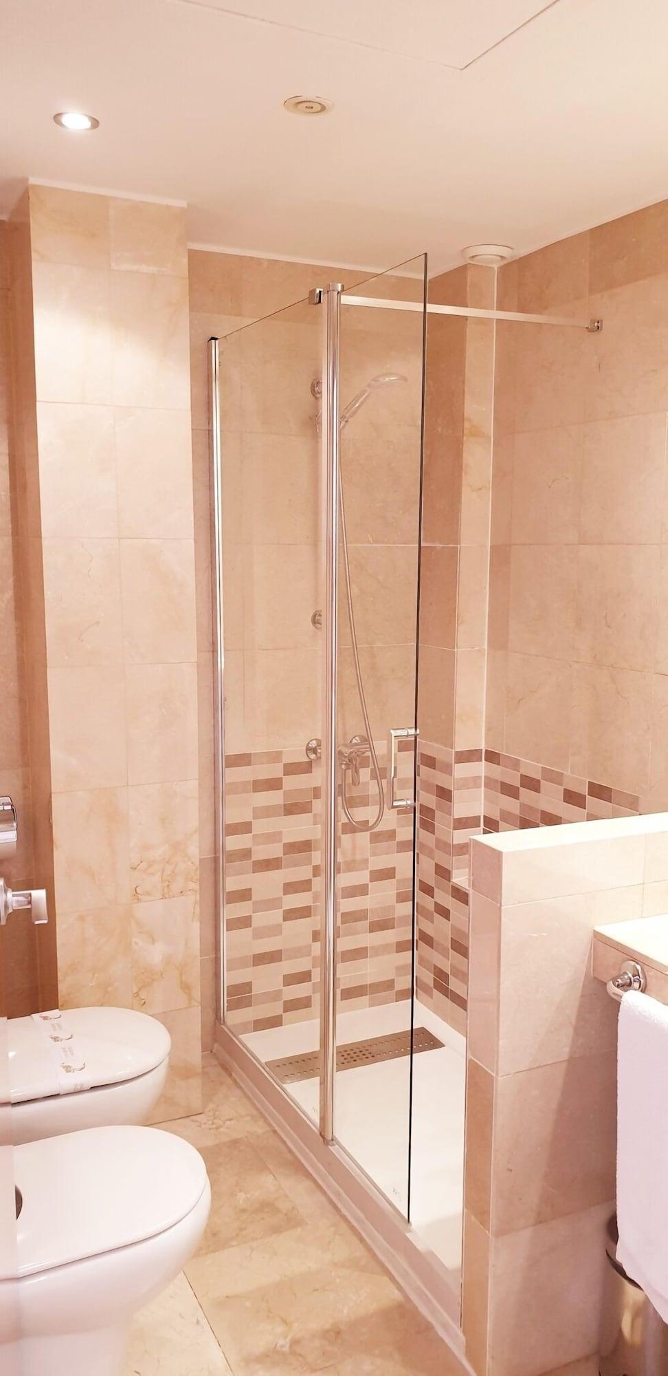 Hotel Calasanz Molins de Rei Zewnętrze zdjęcie