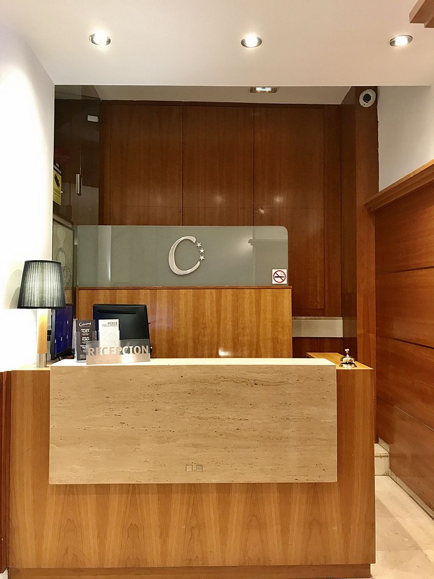 Hotel Calasanz Molins de Rei Zewnętrze zdjęcie